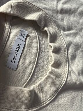 Calvin Klein, beige short sleeve sweatshirt